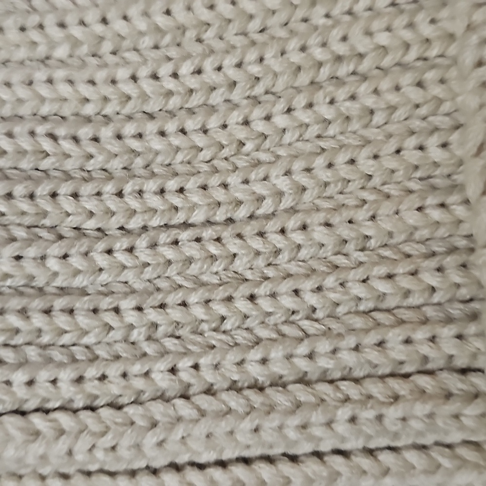 3 UGG Knit Beanie Trio - Navy, Black, Cream - Picture 12 of 14